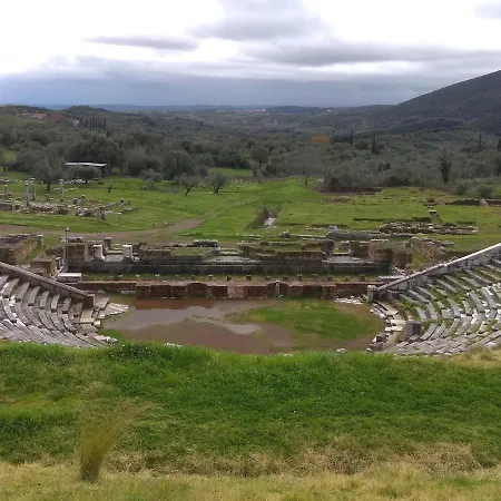 Vintage House With A Fantastic View Apartment