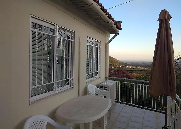 Vintage House With A Fantastic View Mavrommati (Messene, Messenia)
