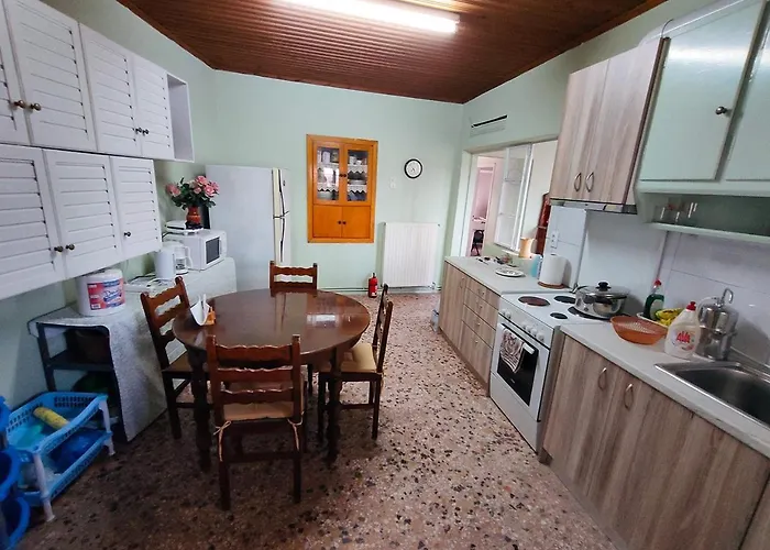 Vintage House With A Fantastic View * Mavrommati (Messene, Messenia)