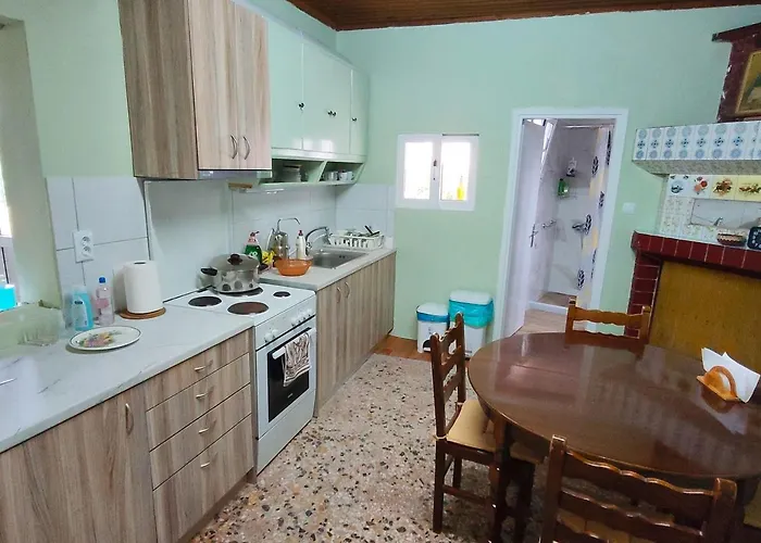 Vintage House With A Fantastic View * Mavrommati (Messene, Messenia)